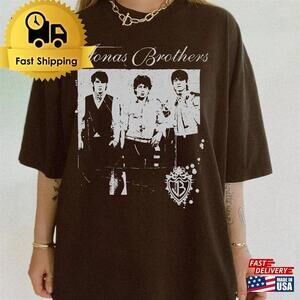 Jonas Brothers  T-Shirt Five Albums One Night Tour Shirt  Unisex